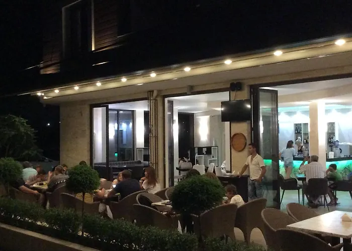 Хотел Panorama Sea Lux Приморско